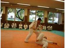 Cours de jujitsu à partir de 10 ans.